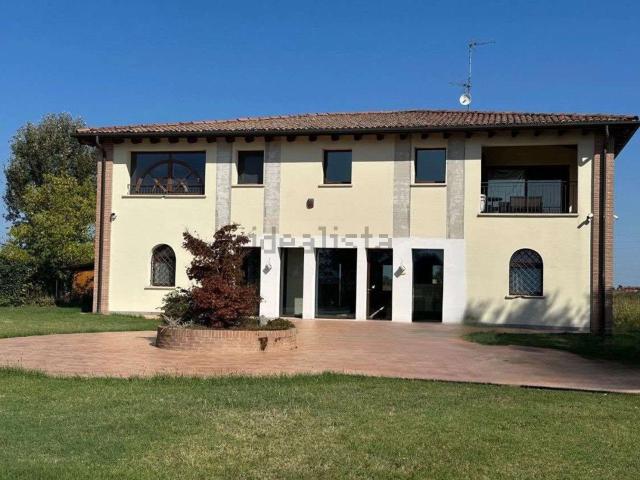 Rustico in vendita a Unione dei comuni del Sorbara, Castelfranco Emilia