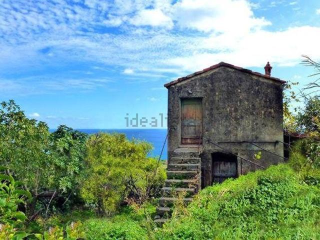 Rustico in vendita a Vallebona, Liguria