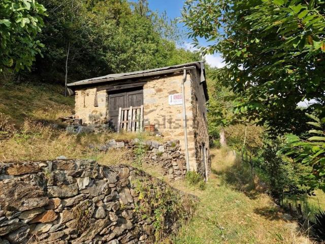 Rustico in vendita a Comunità montana della valle Camonica, Berzo Demo