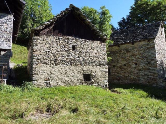 Rustico in vendita a San Domenico, Piemonte