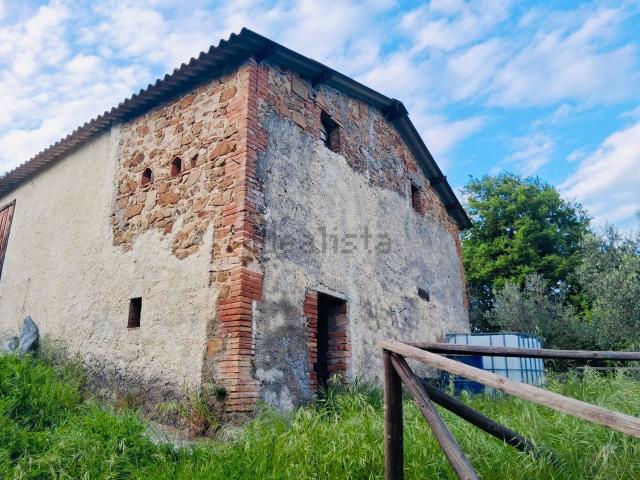 Rustico in vendita a Unione di Comuni Montani Colline del Fiora, Manciano