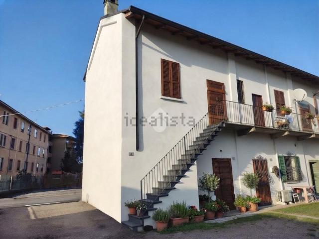 Rustico in vendita a Fara Gera d'Adda, Bergamo