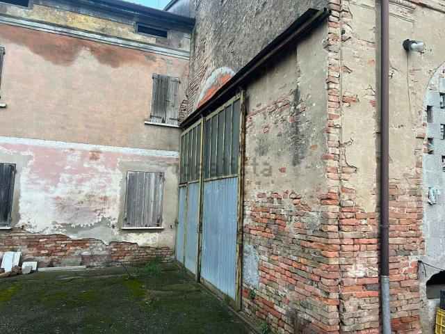 Rustico in vendita a Quistello, Lombardia
