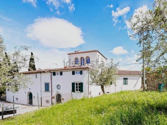 Rustico in vendita a Quarrata, Toscana