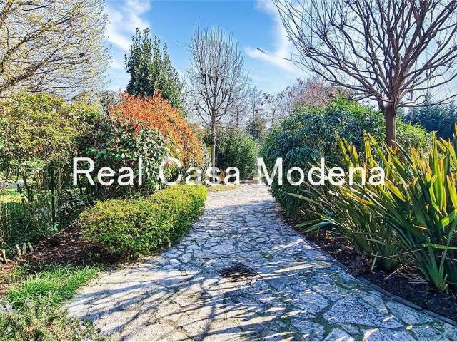 Rustico in vendita a Crocetta-San Lazzaro-Modena Est, Modena