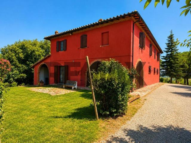 Rustico in vendita a Chiusi Città, Toscana