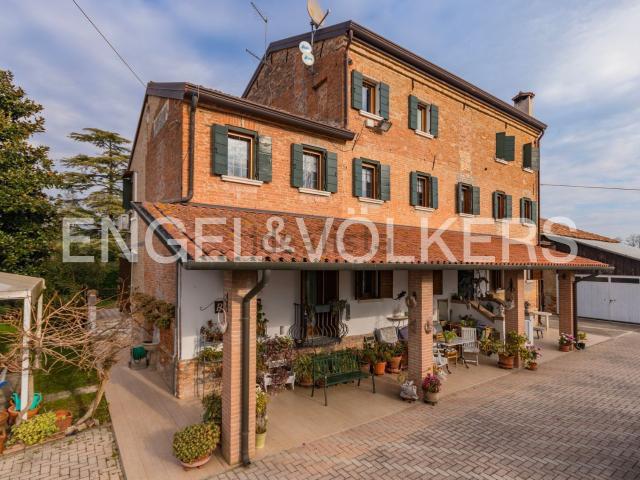 Rustico in vendita a Jesolo, Veneto