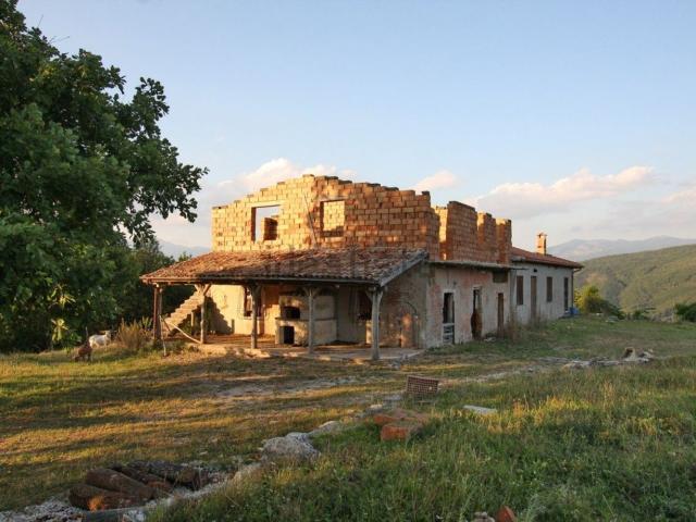 Rustico in vendita a Rocca Sinibalda, Lazio