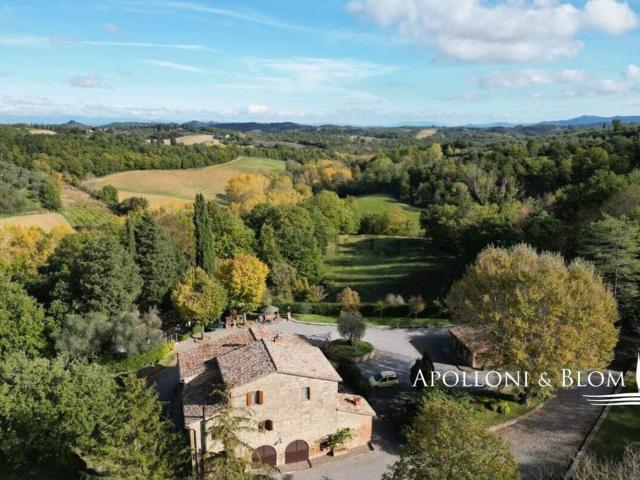 Rustico in vendita a Cetona, Toscana
