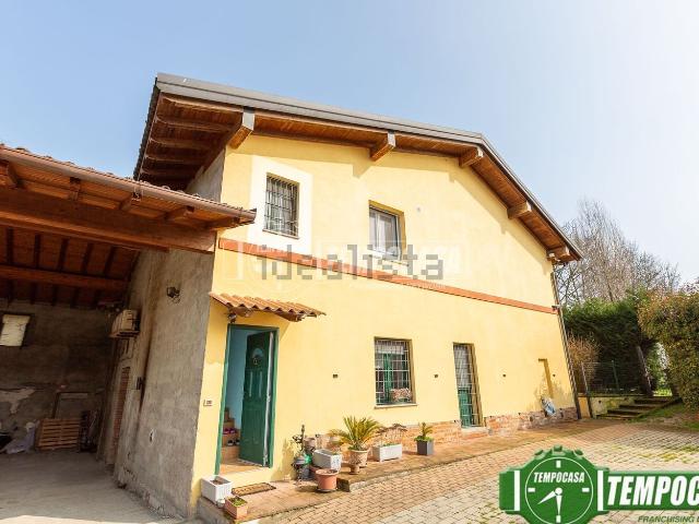 Rustico in vendita a Castiglione D'adda, Lombardia