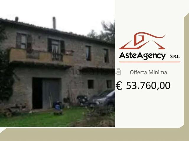 Rustico in vendita a Sassocorvaro Auditore, Marche