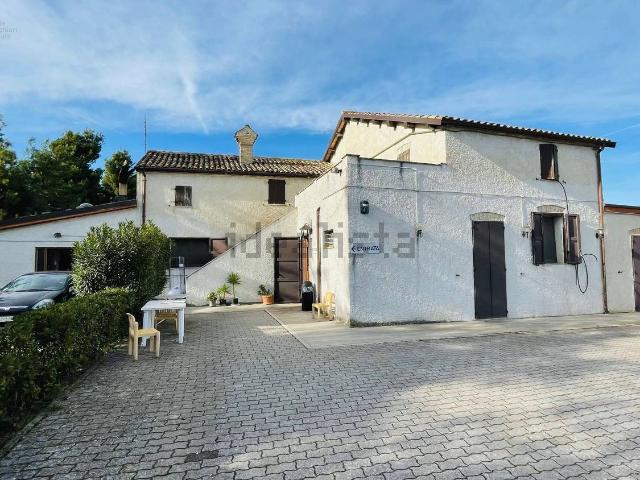 Rustico in vendita a Unione dei Comuni della Val Vibrata, Sant'egidioalla Vibrata