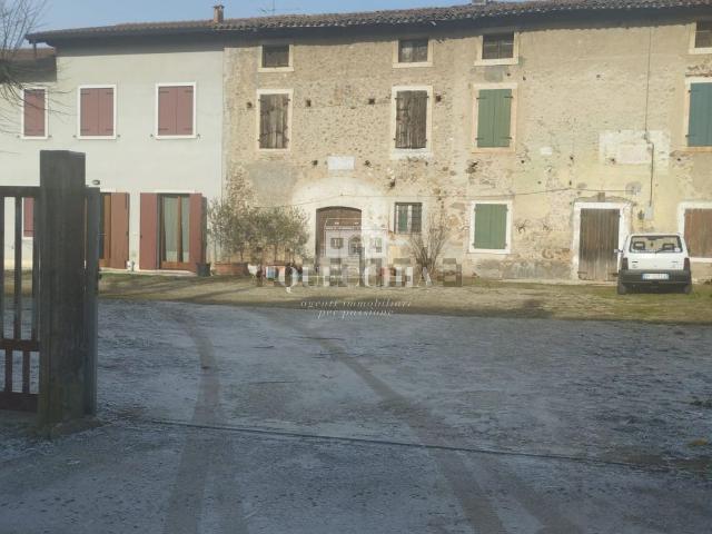 Rustico in vendita a Castelnuovo Del Garda, Veneto