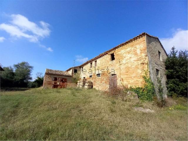 Rustico in vendita a San Biagio, Osimo
