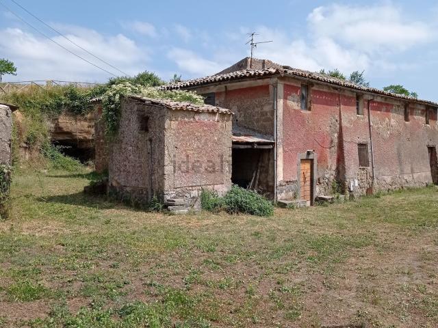 Rustico in vendita a Bagnoregio, Lazio