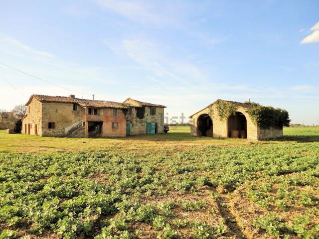 Rustico in vendita a Marsciano, Umbria