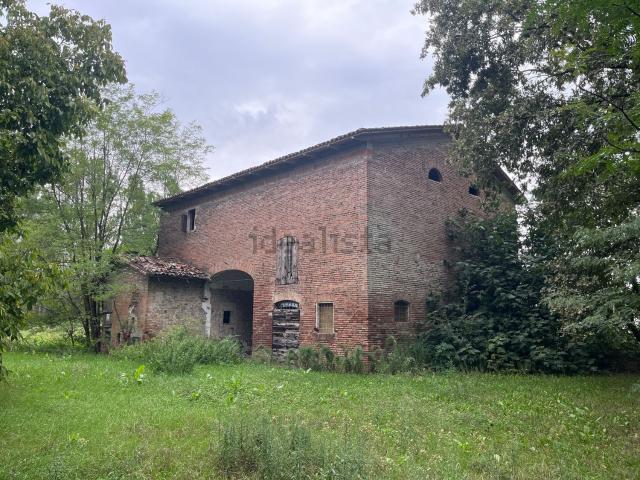 Rustico in vendita a Unione dei comuni del Sorbara, San Cesario Sul Panaro