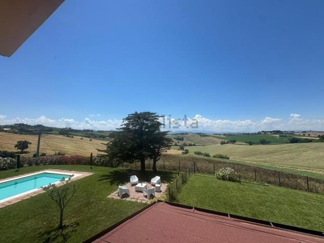 Rustico in vendita a Ostra, Ancona