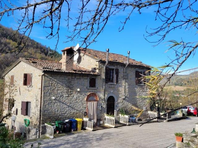 Rustico in vendita a Civitella di Romagna, Forlì-Cesena