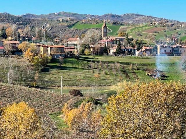Rustico in vendita a Unione di comuni Terre di Castelli, Castelvetro Di Modena