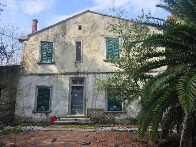 Rustico in vendita a Rosignano Marittimo, Toscana
