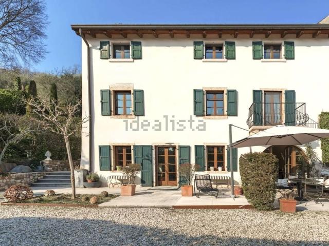 Rustico in vendita a Costermano, Veneto