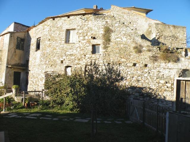 Rustico in vendita a Orco Feglino, Liguria