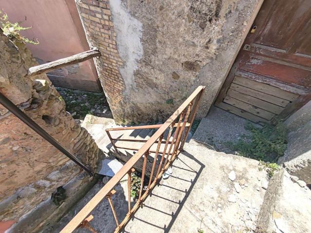 Rustico in vendita a Ceppaloni, Campania