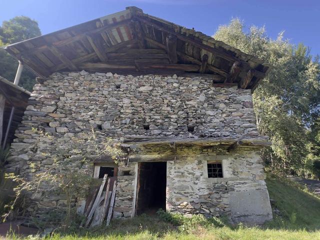 Rustico in vendita a Pedesina, Lombardia