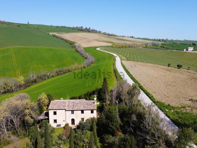 Rustico in vendita a Marche, Macerata