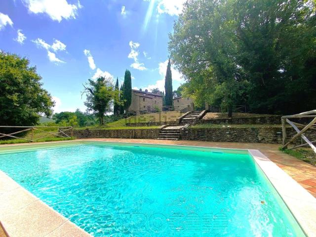 Rustico in vendita a Cortona, Arezzo