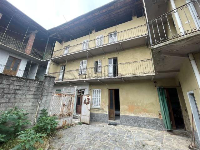 Rustico in vendita a Invorio Superiore, Invorio