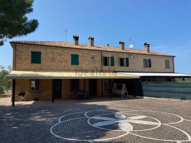 Rustico in vendita a Sant'Andrea in Villis, Marche