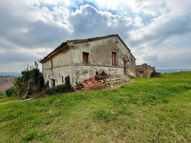 Rustico in vendita a Contrada Manocchia, Montefano