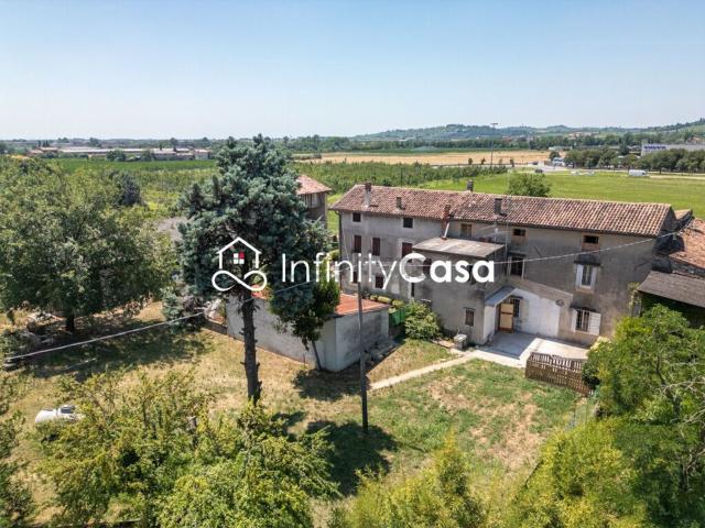 Rustico in vendita a Sommacampagna, Veneto