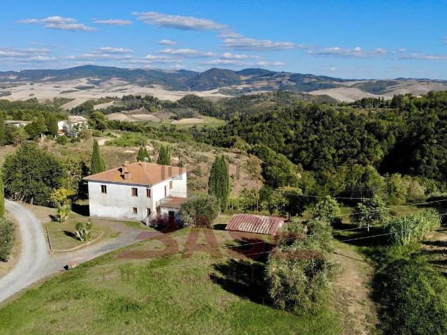 Rustico in vendita a Volterra, Toscana