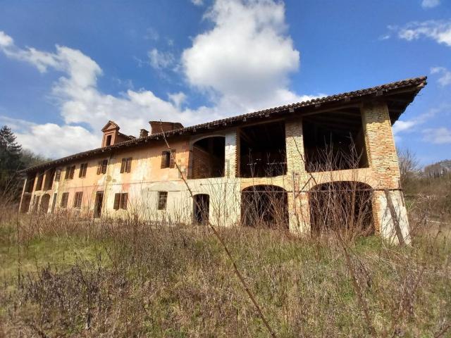 Rustico in vendita a Piemonte, Asti
