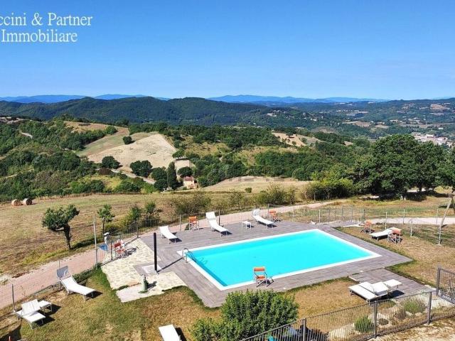 Rustico in vendita a Gubbio, Umbria