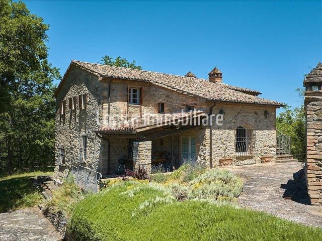 Rustico in vendita a Montone, Umbria