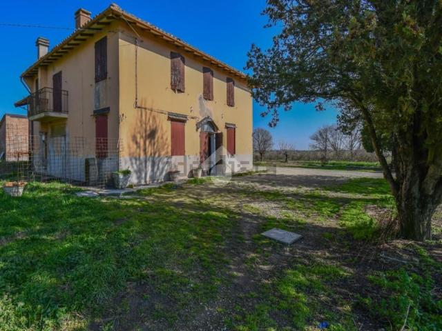 Rustico in vendita a Unione Alto Ferrarese, Poggio Renatico