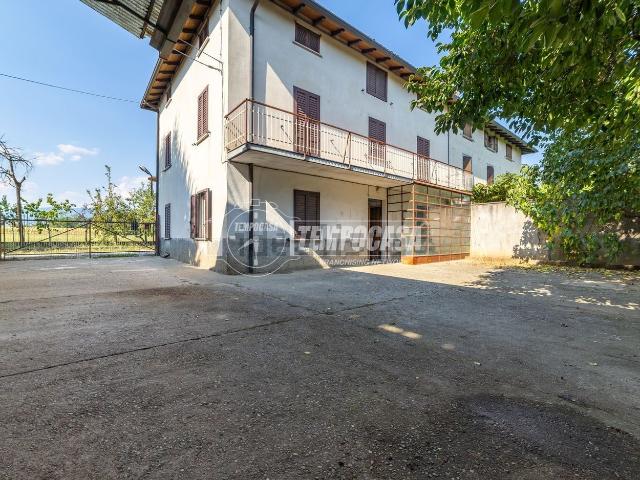 Rustico in vendita a Seriate, Bergamo
