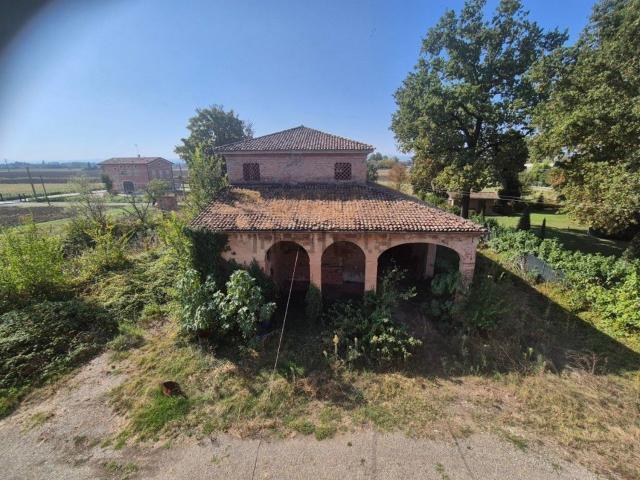 Rustico in vendita a San Faustino-Madonnina-Quattroville, Modena