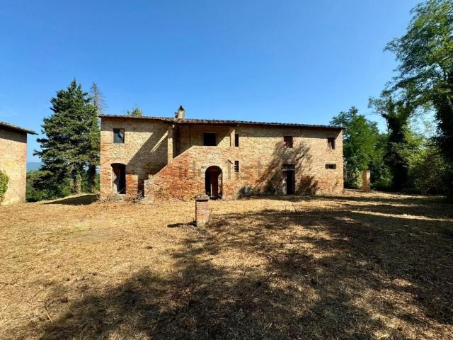 Rustico in vendita a Pontedera, Toscana