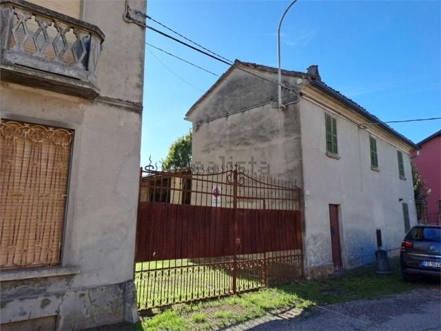 Rustico in vendita a La Chiusa, Casteggio