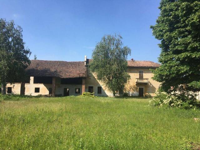 Rustico in vendita a Gambolò, Lombardia