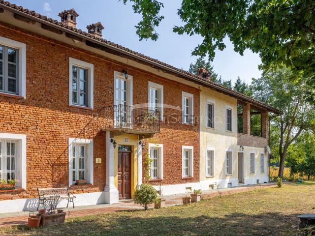 Rustico in vendita a Piemonte, Asti