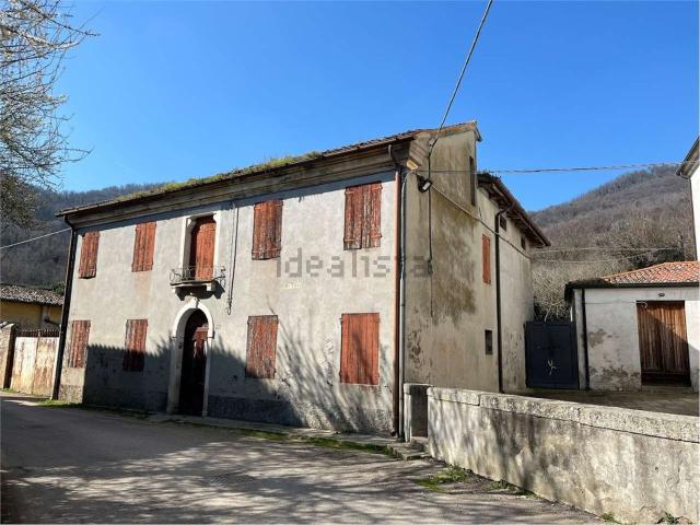 Rustico in vendita a Galzignano Terme, Veneto
