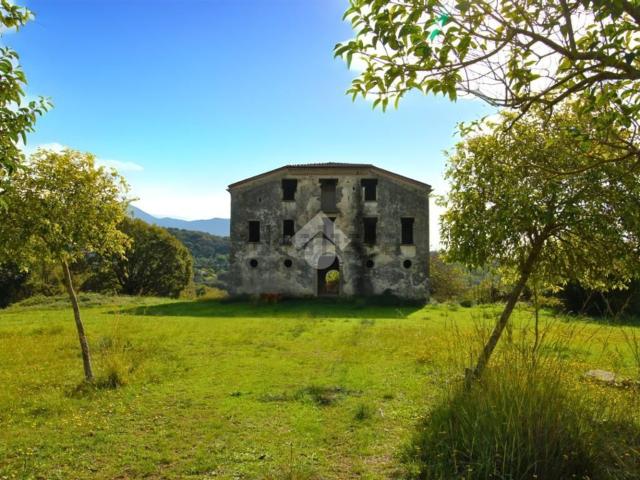 Rustico in vendita a Vibonati, Campania