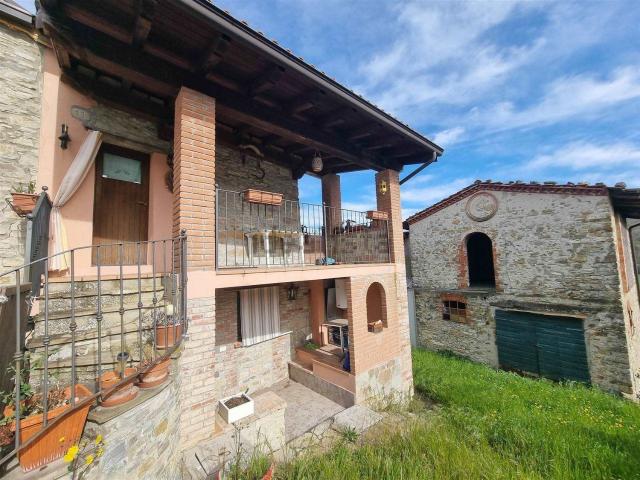 Rustico in vendita a Pentima, Piozzano