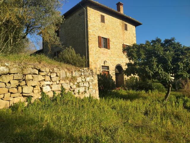 Rustico in vendita a Policiano, Palazzo Del Pero